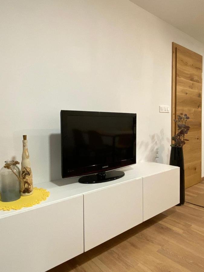 Apartma Lupis Διαμέρισμα Podvolovljek Εξωτερικό φωτογραφία