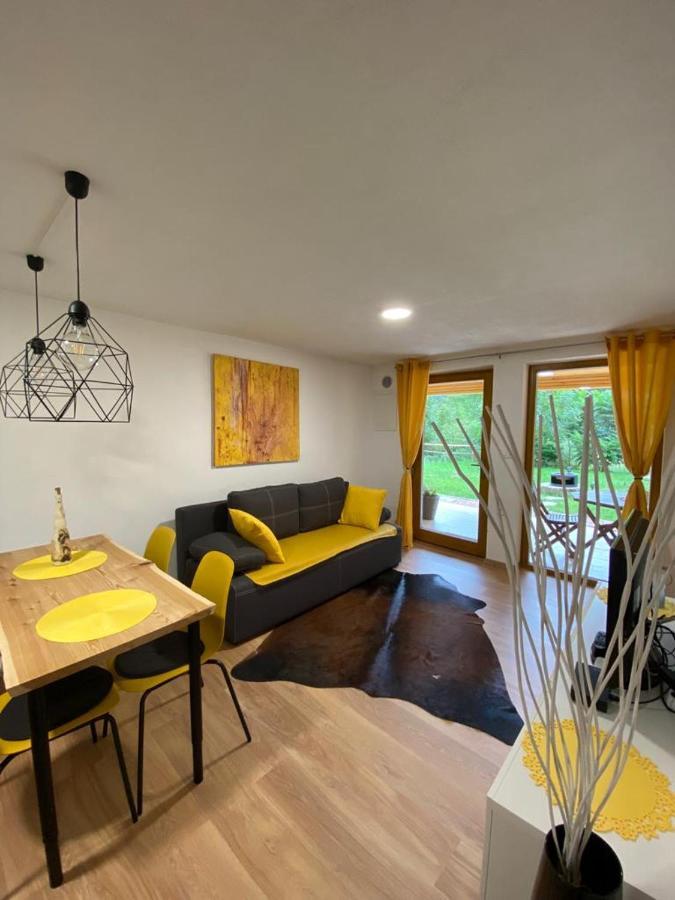 Apartma Lupis Διαμέρισμα Podvolovljek Εξωτερικό φωτογραφία